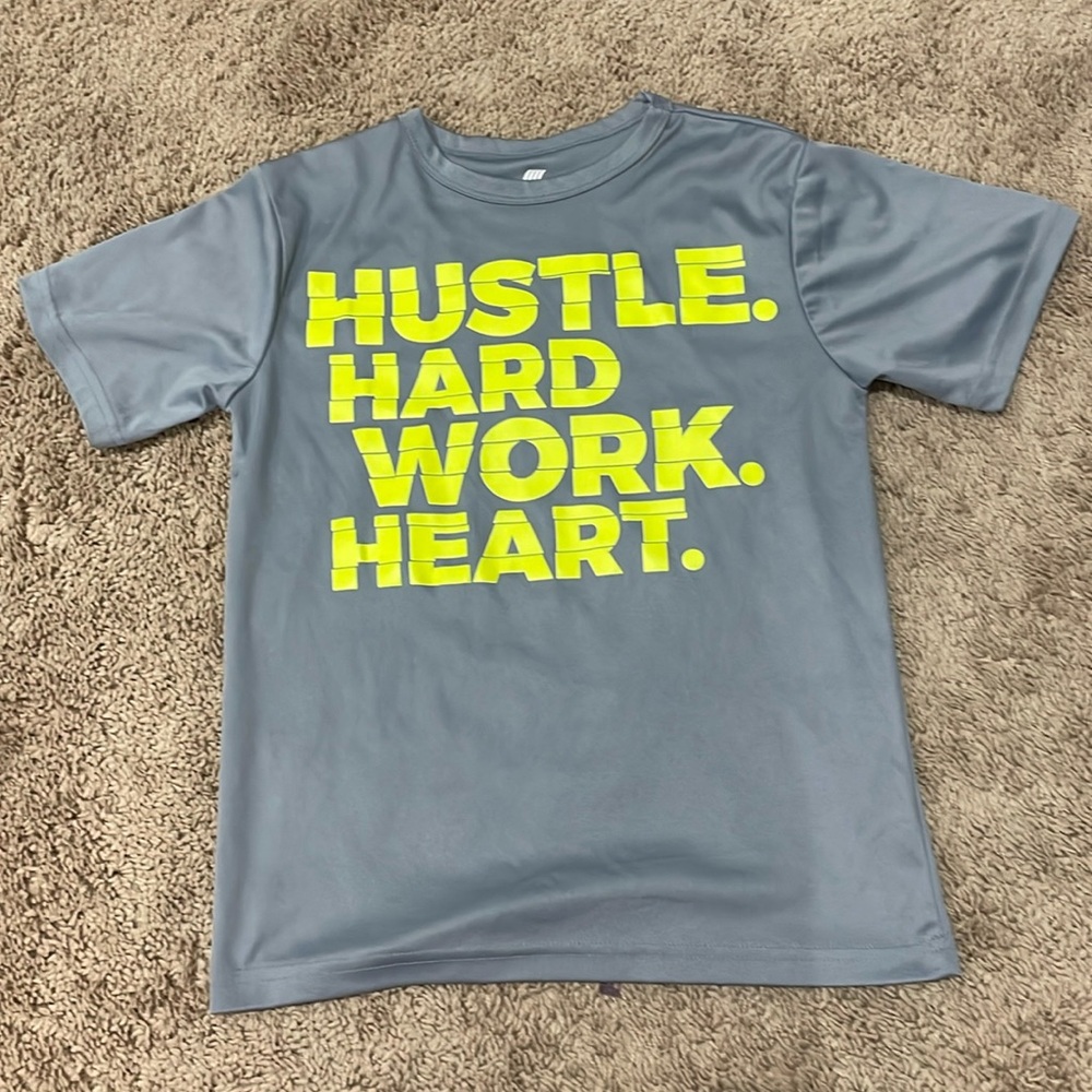 Boys Gray Dri-Fit T-Shirt Size YMD